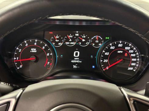 Used 2018 Chevrolet Camaro SS image 27