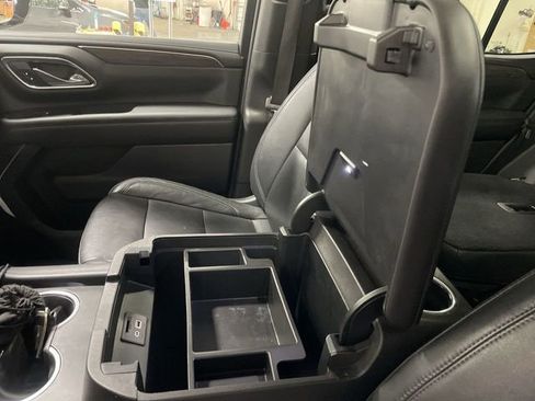 Used 2021 Chevrolet Tahoe Z71 w/ Z71 Signature Package image 21