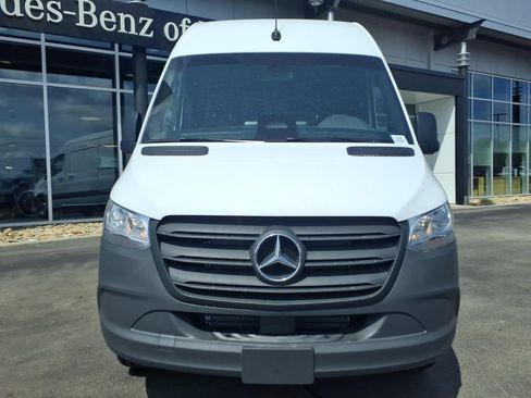 Used 2026 Mercedes-Benz Sprinter 2500 image 9