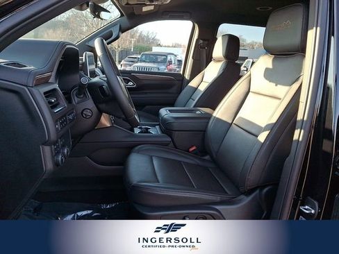 Used 2024 Chevrolet Suburban High Country image 18