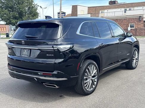 Used 2026 Buick Enclave Avenir w/ Super Cruise Package AWD/4WD image 5