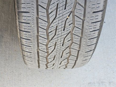 Used 2023 Buick Enclave Avenir w/ Avenir Technology Package image 12