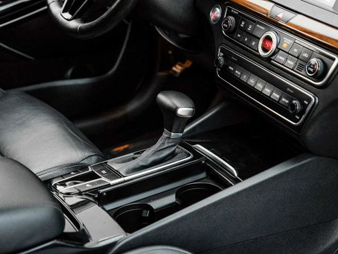 Used 2019 Kia Cadenza Premium image 23