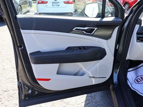 New 2026 Kia Sportage EX image 22