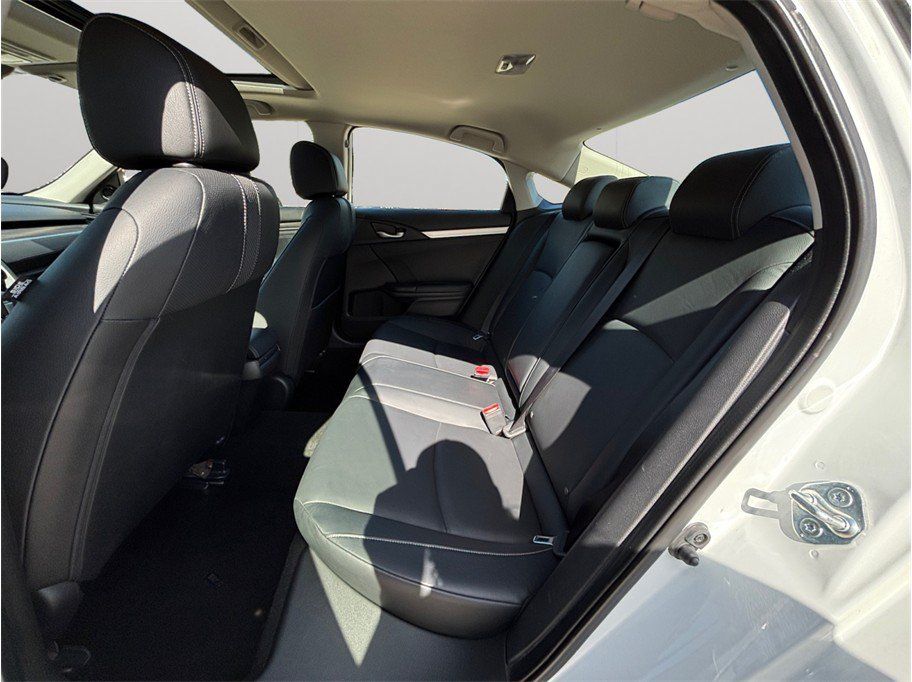 Used 2019 Honda Civic EX-L image 32