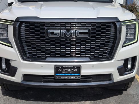 Used 2023 GMC Yukon Denali Ultimate image 10