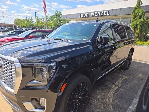 Used 2023 GMC Yukon XL Denali w/ LPO, Floor Liner Package AWD/4WD image 5