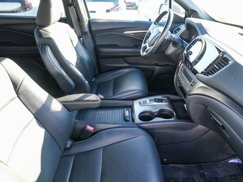 Used 2023 Honda Passport EX-L image 17