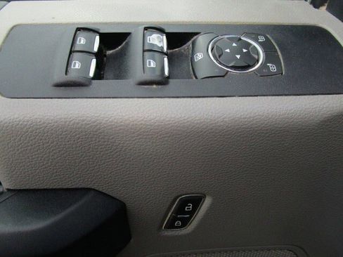 Used 2020 Ford F250 XL w/ STX Appearance Package image 12