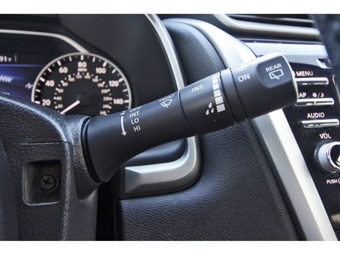 Used 2019 Nissan Murano SL FWD image 21