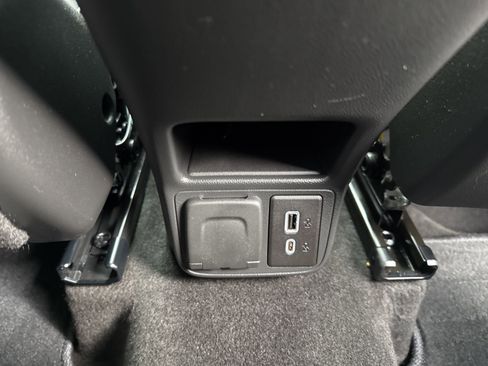 Used 2023 Chevrolet TrailBlazer LT w/ Convenience Package image 31