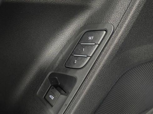 Used 2025 Audi Q3 2.0T Premium w/ Convenience Package image 37