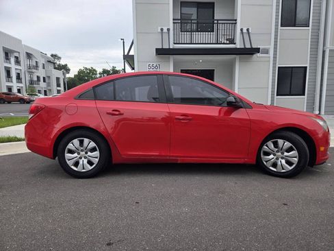 Used 2014 Chevrolet Cruze LS FWD image 4