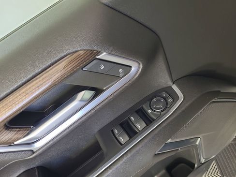 Used 2023 Chevrolet Silverado 1500 RST image 18