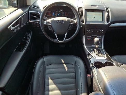Used 2016 Ford Edge SEL w/ Equipment Group 201A FWD image 11