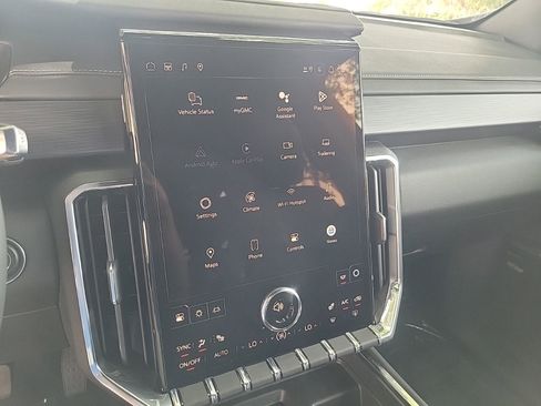 New 2026 GMC Acadia Elevation w/ Elevation Premium Package FWD image 16