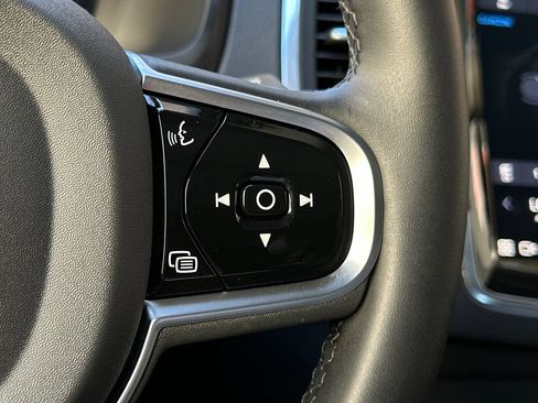 Certified 2025 Volvo XC90 B5 Core w/ Protection Package Premier image 29