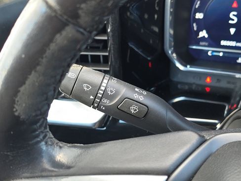 Used 2022 Chevrolet Silverado 1500 LT image 35