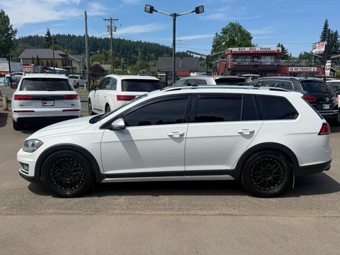 Used 2019 Volkswagen Golf Alltrack SE AWD/4WD image 9