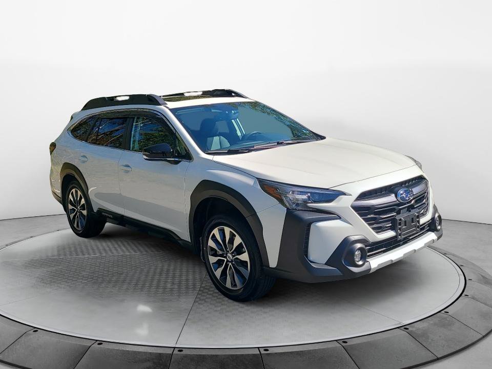 Used 2023 Subaru Outback Limited AWD/4WD image 1
