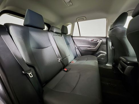 Certified 2021 Toyota RAV4 LE AWD/4WD image 22