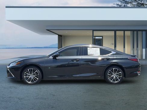 Used 2025 Lexus ES 300h w/ Premium Package FWD image 7