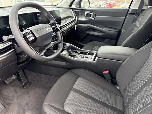 New 2026 Kia Sorento LX image 12