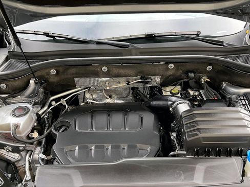 Certified 2024 Volkswagen Atlas SEL image 9