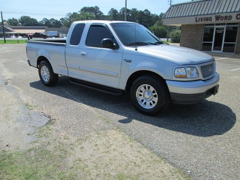 Used 2002 Ford F150 XLT RWD image 52