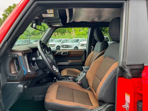 Used 2023 Ford Bronco Outer Banks image 18