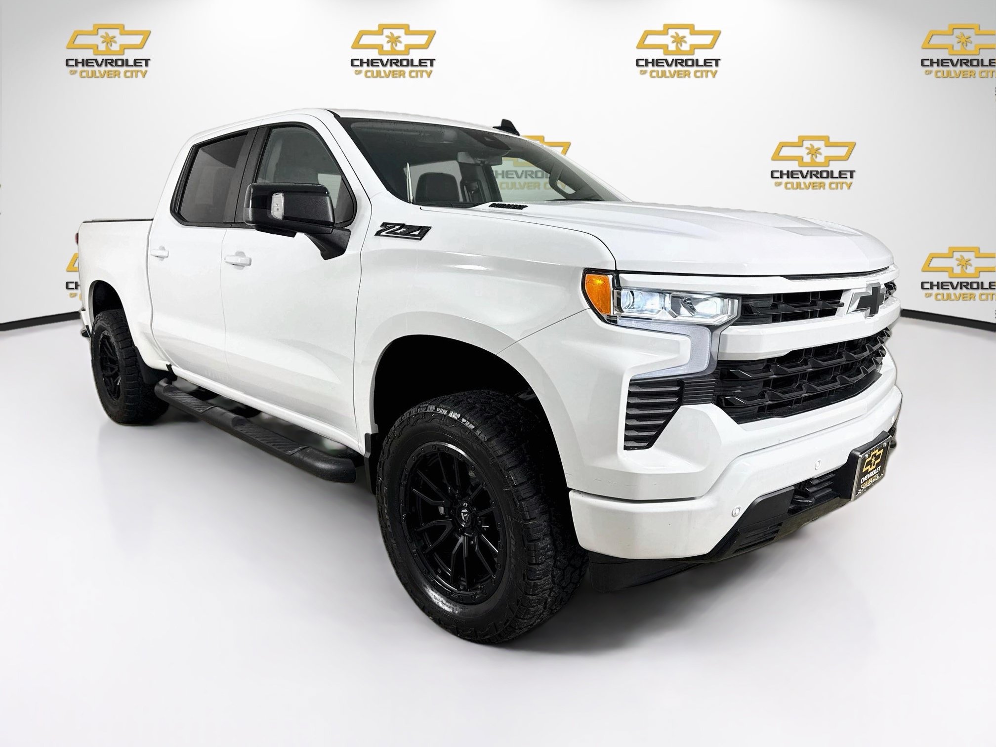 Used 2024 Chevrolet Silverado 1500 RST AWD/4WD image 1