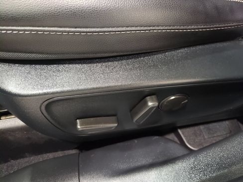 Used 2020 Ford Escape SEL AWD/4WD image 17