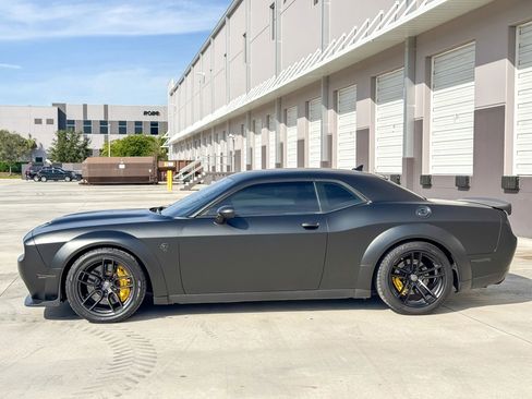 Used 2019 Dodge Challenger SRT Hellcat Redeye image 3