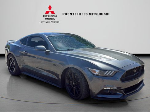 Used 2016 Ford Mustang GT Premium w/ Black Accent Package RWD image 3