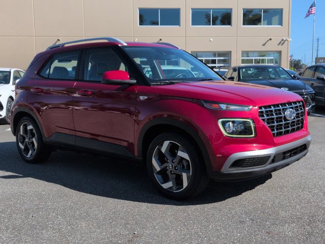 Used 2022 Hyundai Venue Limited FWD image 3