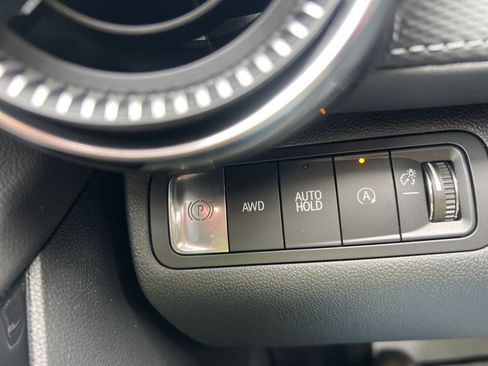 New 2026 Chevrolet Equinox LT w/ Convenience Package II image 15