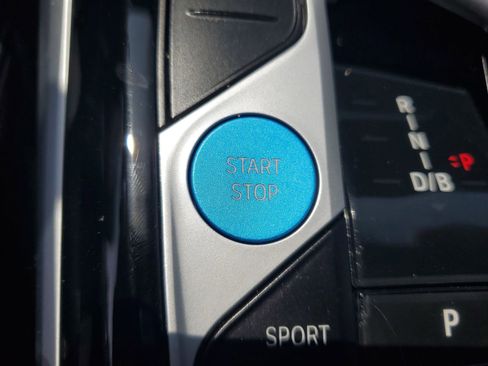 Used 2024 BMW i4 eDrive40 RWD image 28