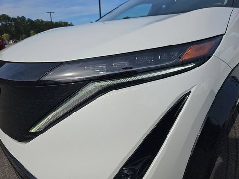 Used 2023 Nissan Ariya FWD image 33