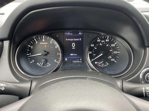 Used 2018 Nissan Rogue SL image 35