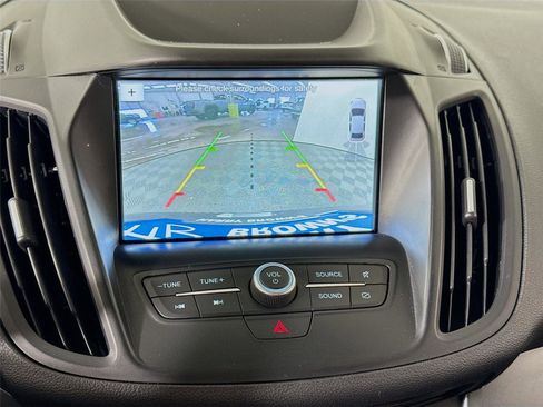 Used 2019 Ford Escape SEL image 7