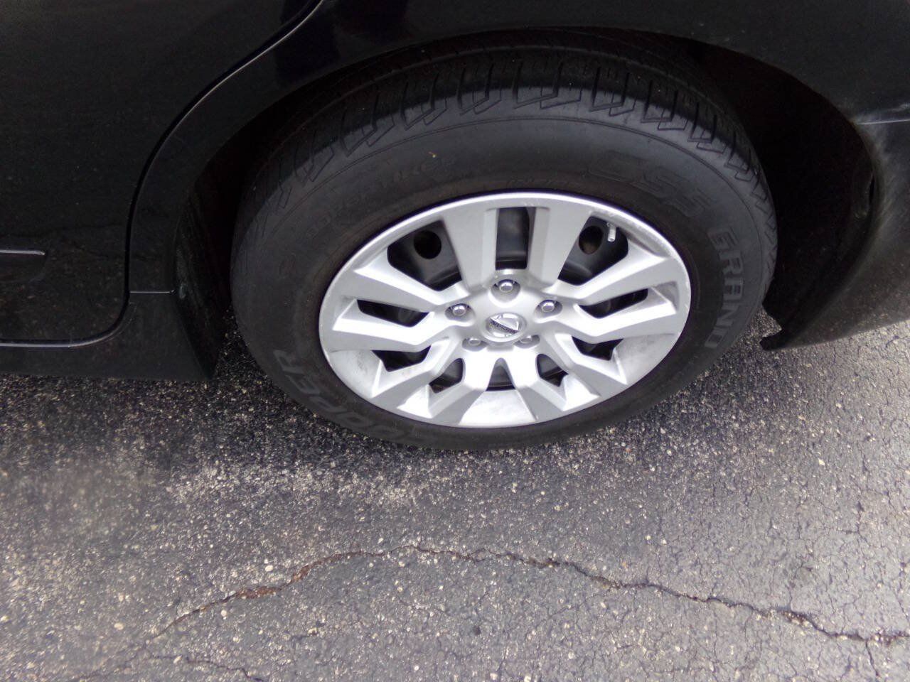Used 2013 Nissan Altima 2.5 S FWD image 34