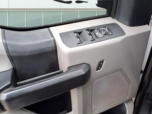 Used 2020 Ford F450 XL w/ Power Equipment Group image 10