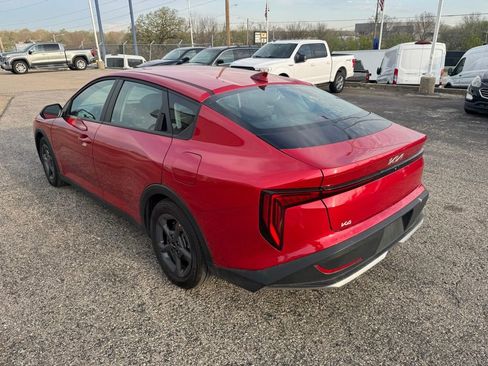 Used 2025 Kia K4 LXS image 5