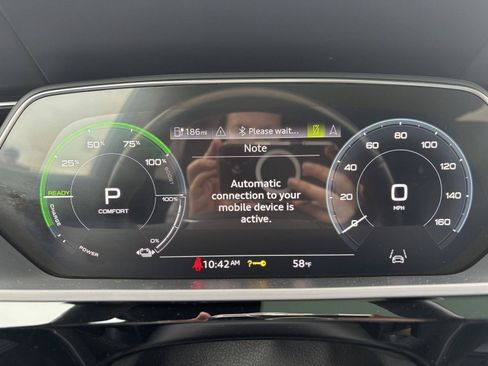 Certified 2023 Audi e-tron Chronos AWD/4WD image 14