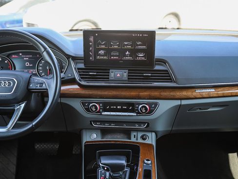 Used 2022 Audi Q5 2.0T Premium w/ Convenience Package image 13