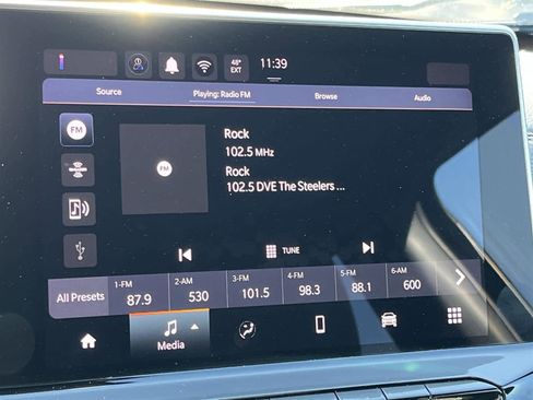 Used 2024 Jeep Compass Latitude image 18