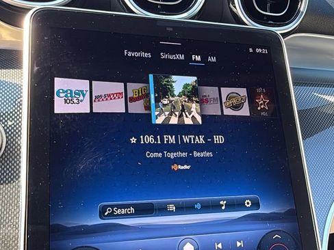 Used 2025 Mercedes-Benz GLC 300 image 30