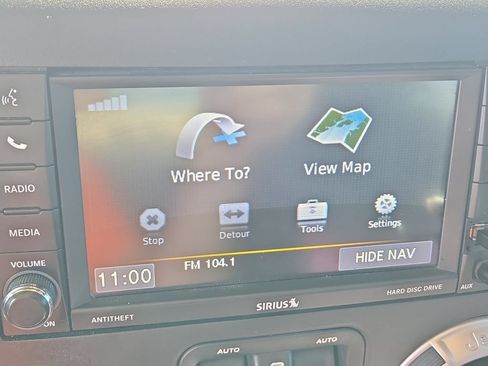 Used 2018 Jeep Wrangler Unlimited Sahara AWD/4WD image 22