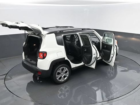 Used 2019 Jeep Renegade Limited AWD/4WD image 28