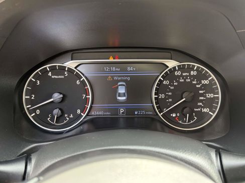 Used 2024 Nissan Altima 2.5 SV image 10